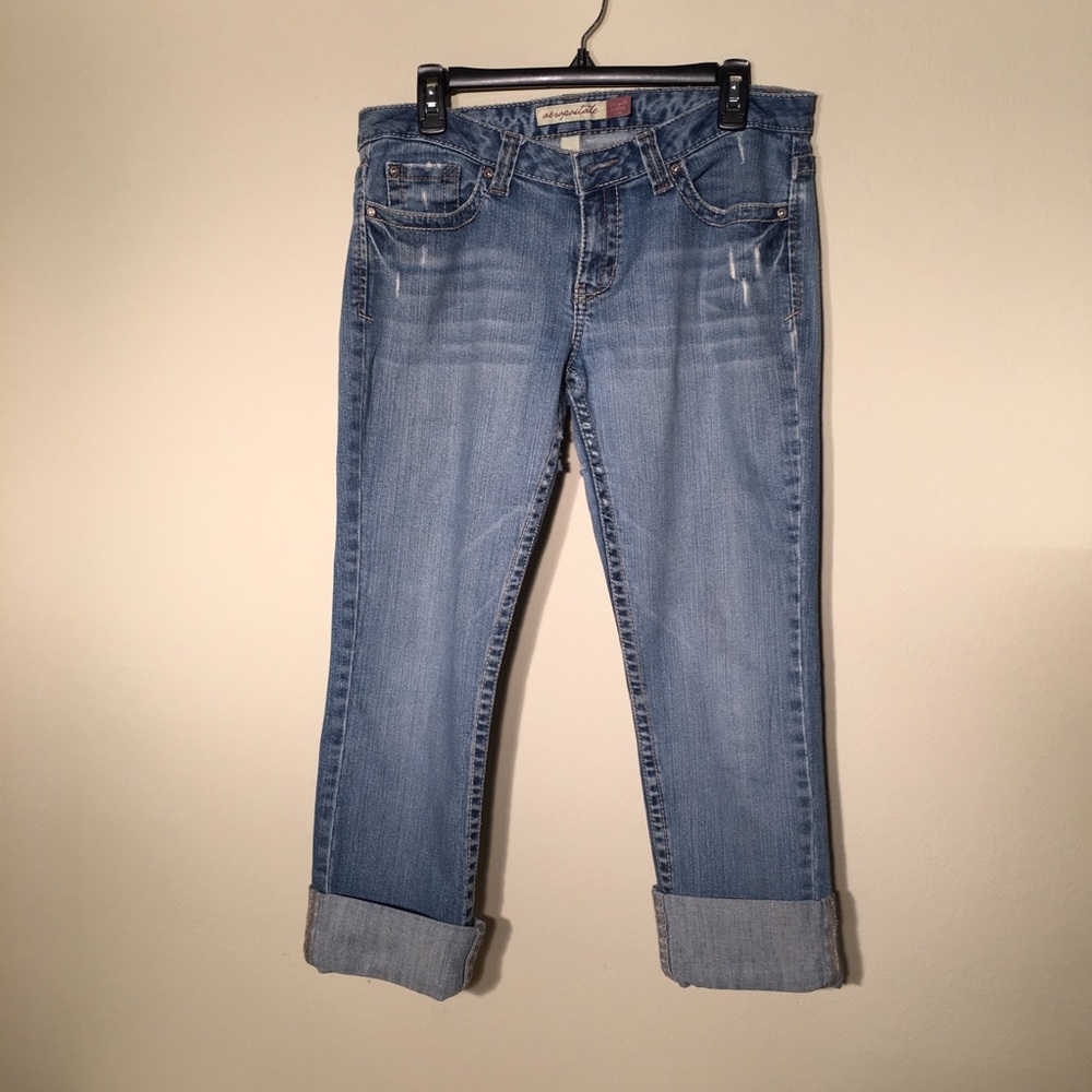 Aeropostale Dayla Skinny Leg Size 11/12 Distressed